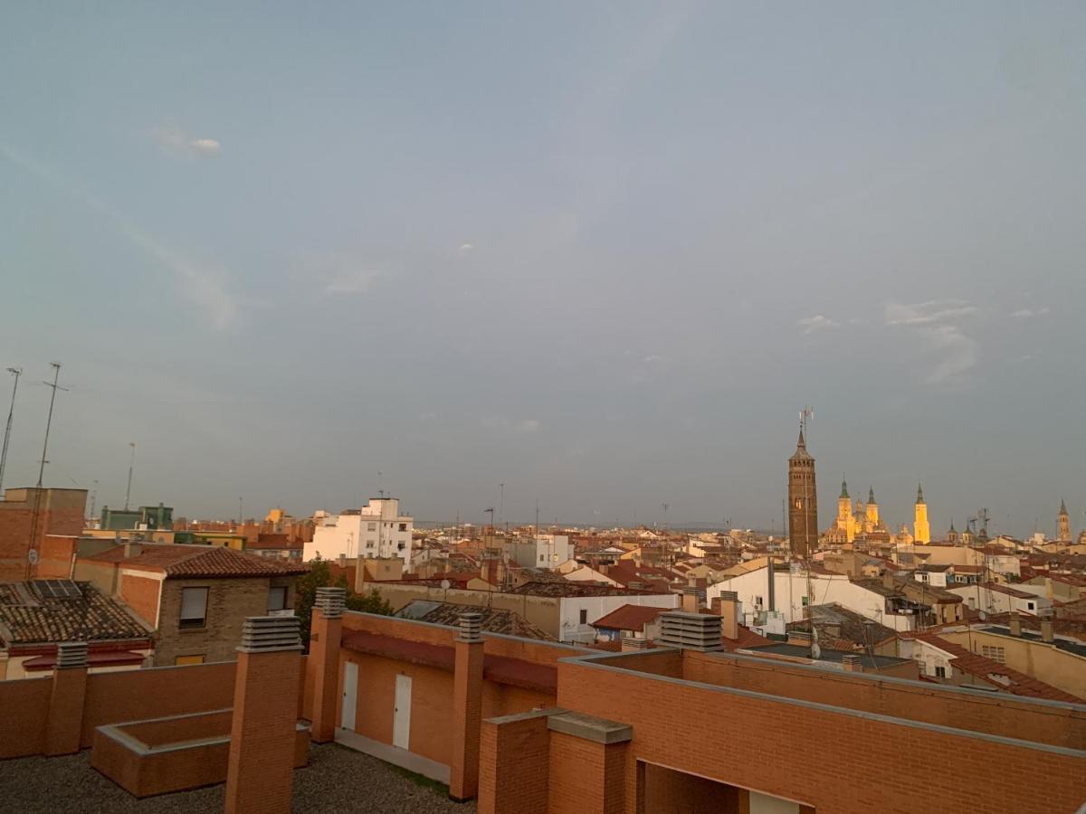 Apartament Un Hogar En El Centro Con Parking Gratuito Saragossa Zewnętrze zdjęcie